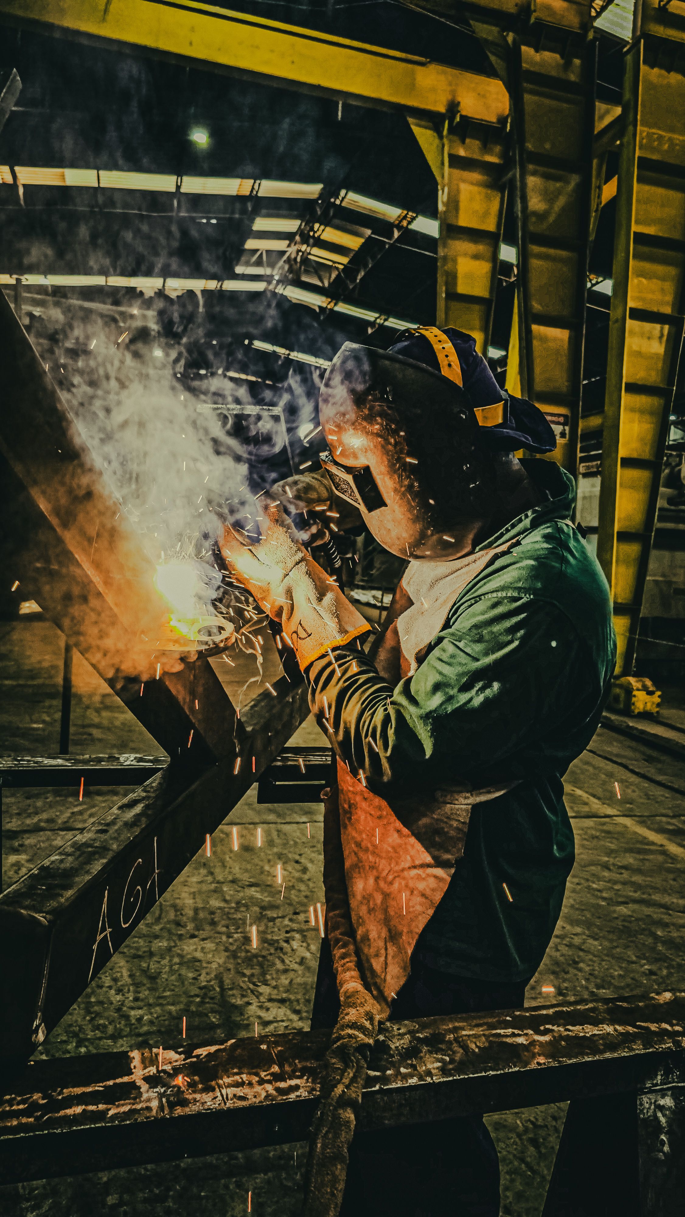 Professional welding of steel and metals